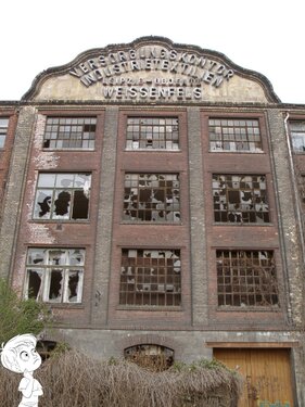 Intex Weissenfels im Verfall